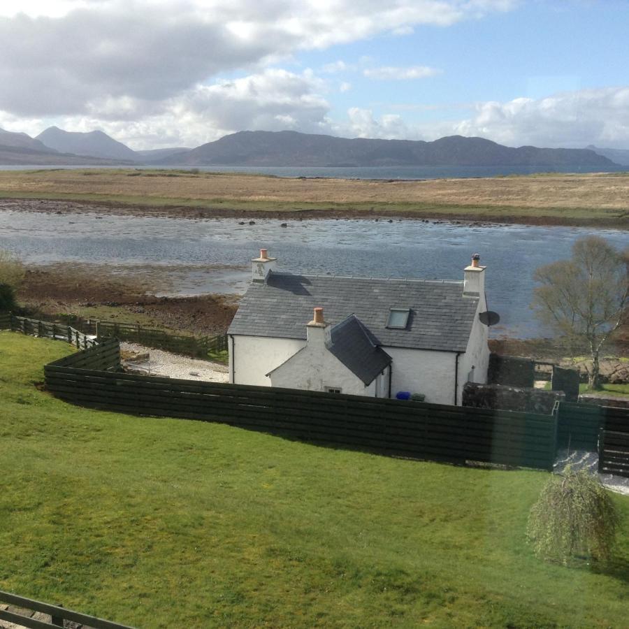 Tidal Cottage On The Shore Isle Of Skye Breakish Exterior photo